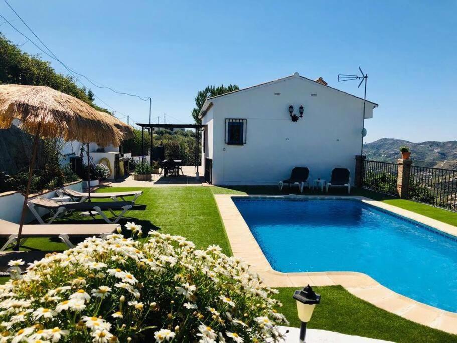 Villa en Frigiliana con Piscina y Jacuzzi photo 1