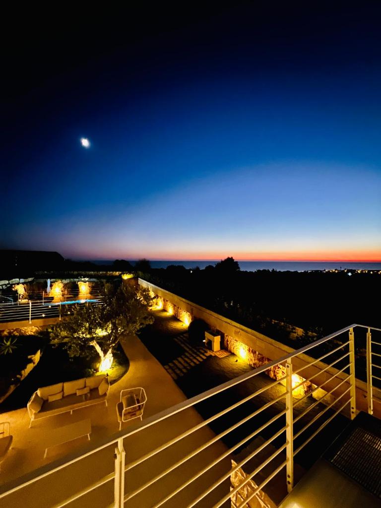 Villa Dafni Luxury Home Heated Pool photo 3