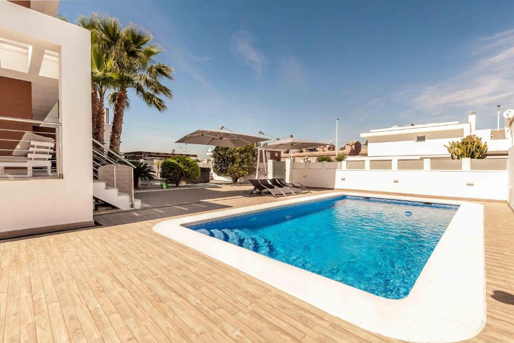 Casa Bos Orange Wellness Luxury Entire Villa Jacuzzi & Pool Gran Alacant near Beach photo 3