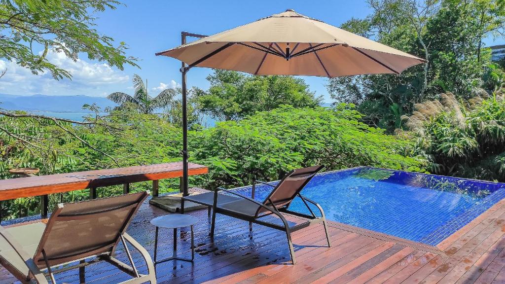 Casa com piscina e vista para o mar em Ilhabela photo 1