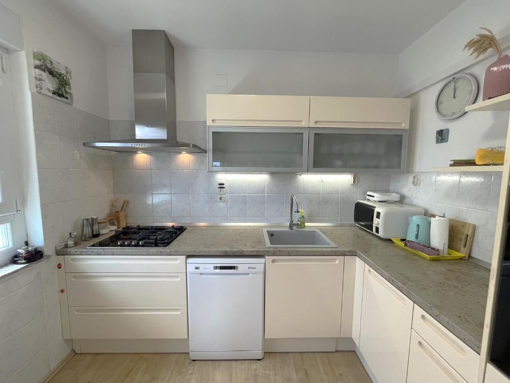 Cosy apartment on the Beach - Kali photo 3