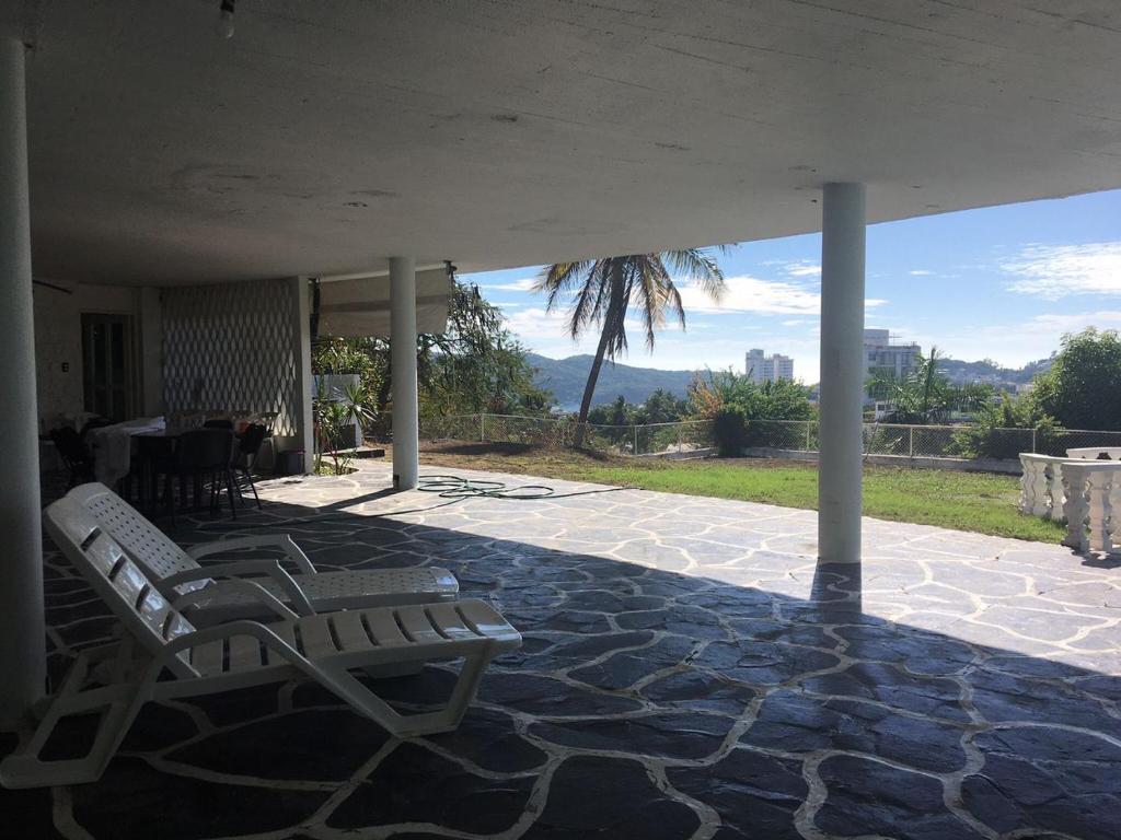 Casa con vista espectacular al mar con alberca photo 3
