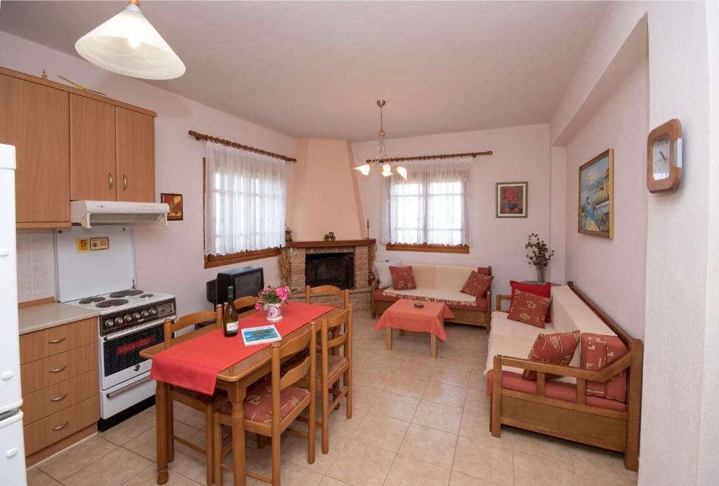 Gerakini detached house with panoramic sea views photo 4