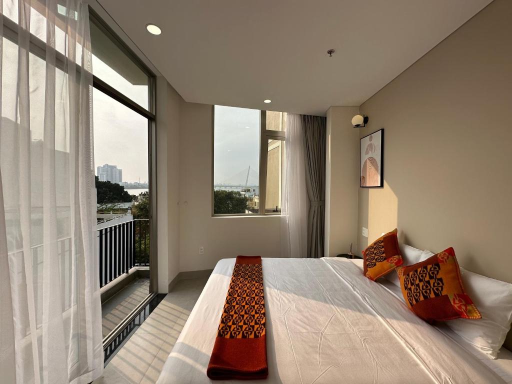 Khe Suites Serviced Apartment - Han River