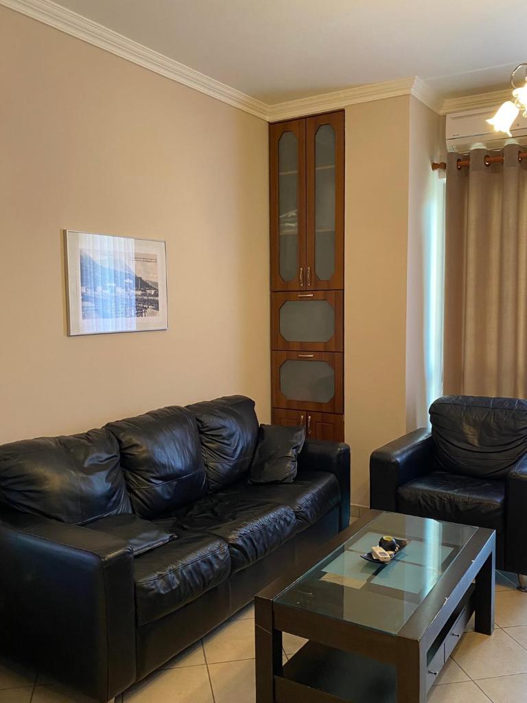 Cloud8 Apt with Castle View, 7km from the Beach photo 3
