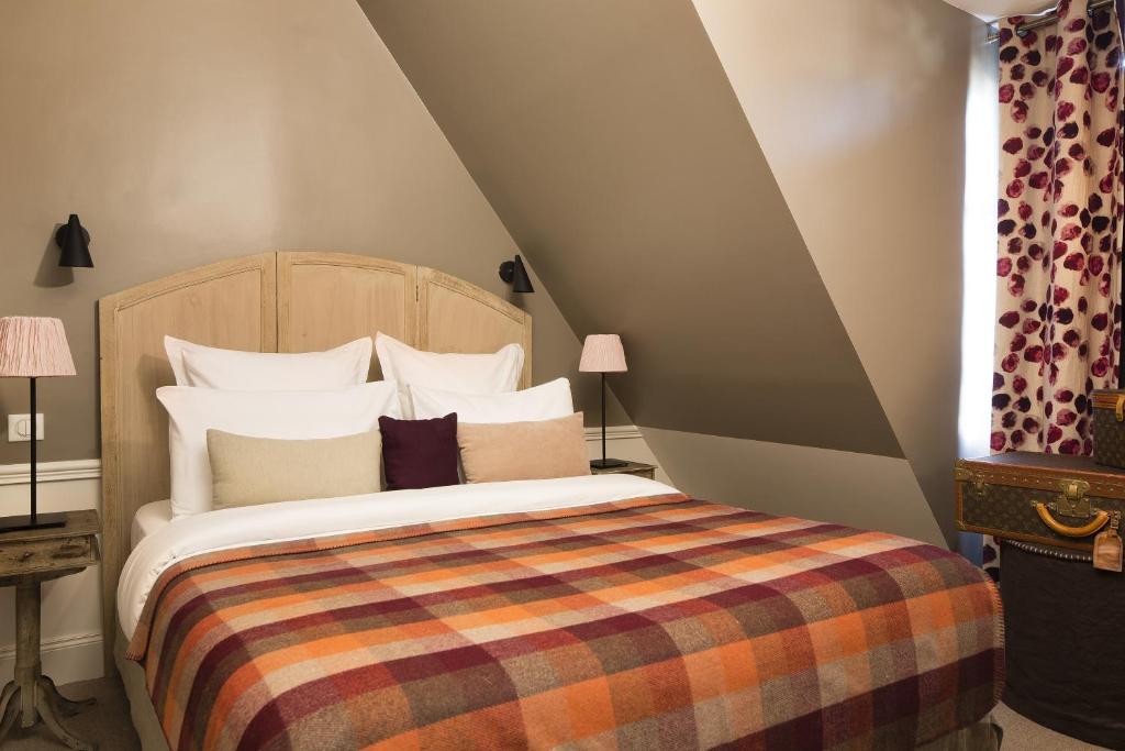 Сьюит (Полулюкс с ванной), Hotel Le Petit Chomel