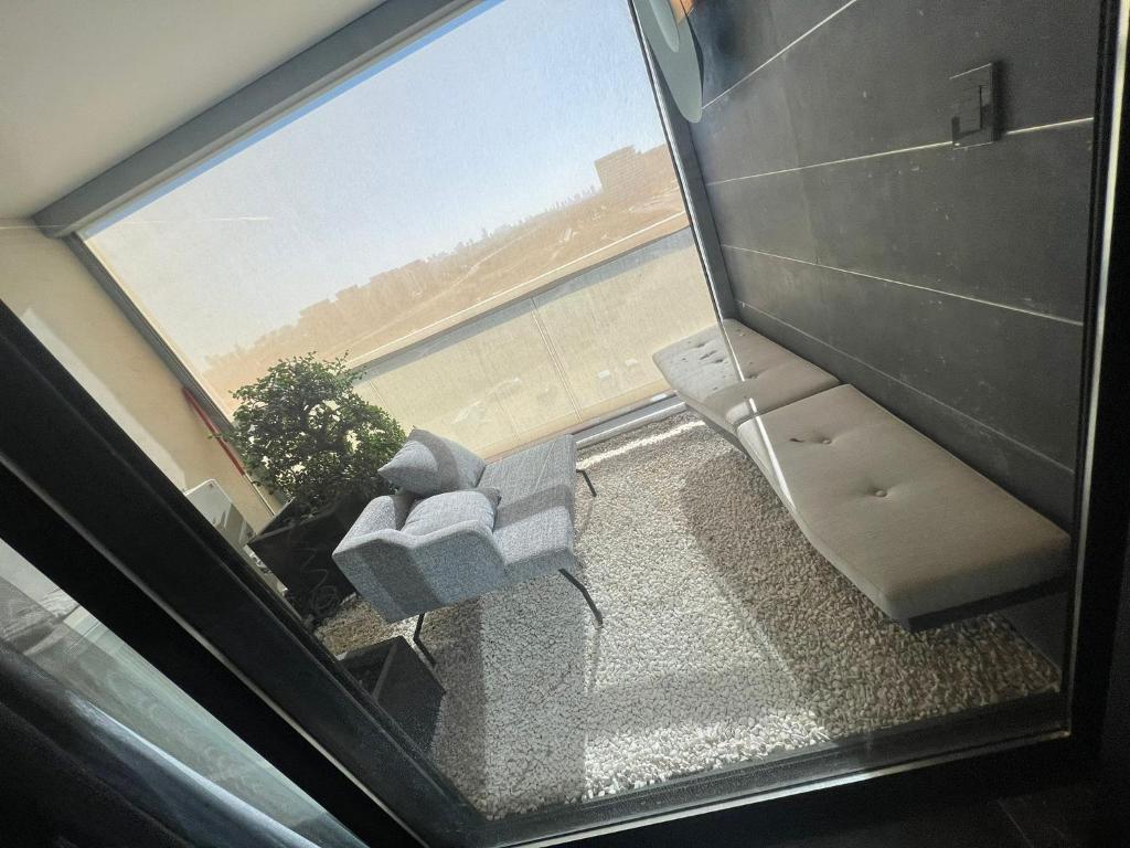 Luxury studio on Tlv w balcony on the sea photo 2