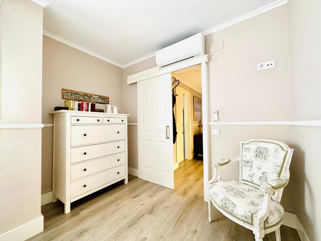 BOOK DUPLEX REUS photo 1