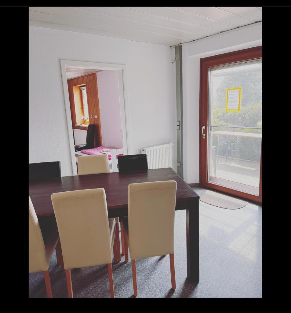 Monteurwohnung nähe Bayreuth, Parken frei, Wifi, Küche photo 3