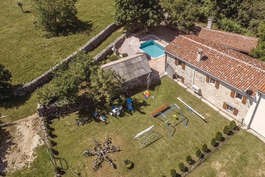Authentic Istran House Peteh with Pool in heart of Istria photo 1