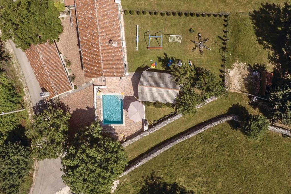 Authentic Istran House Peteh with Pool in heart of Istria photo 2