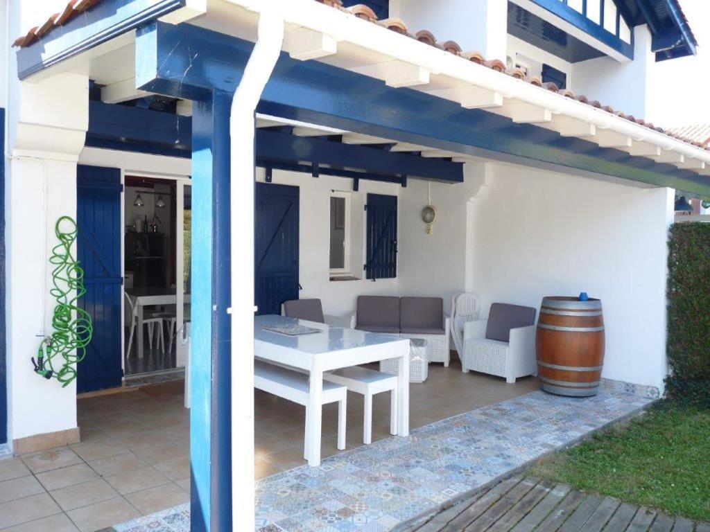 Maison mitoyenne jardin piscine tennis photo 1