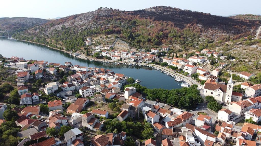 Kuća za odmor ASTREA photo 2