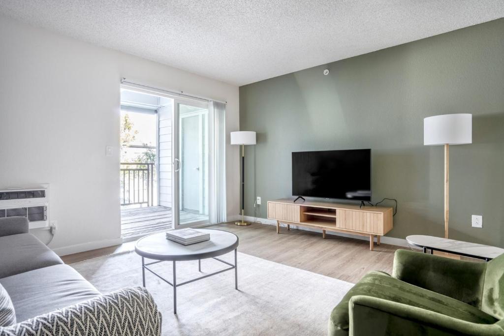 Palo Alto 1br w gym pool wd nr Stanford SFO-1295 photo 1