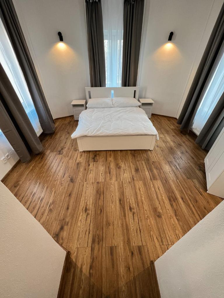Hotel & Cafe SokoLOVE
