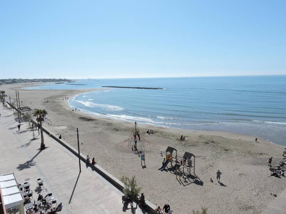 T2 dernier étage face à la mer avec ascenseur