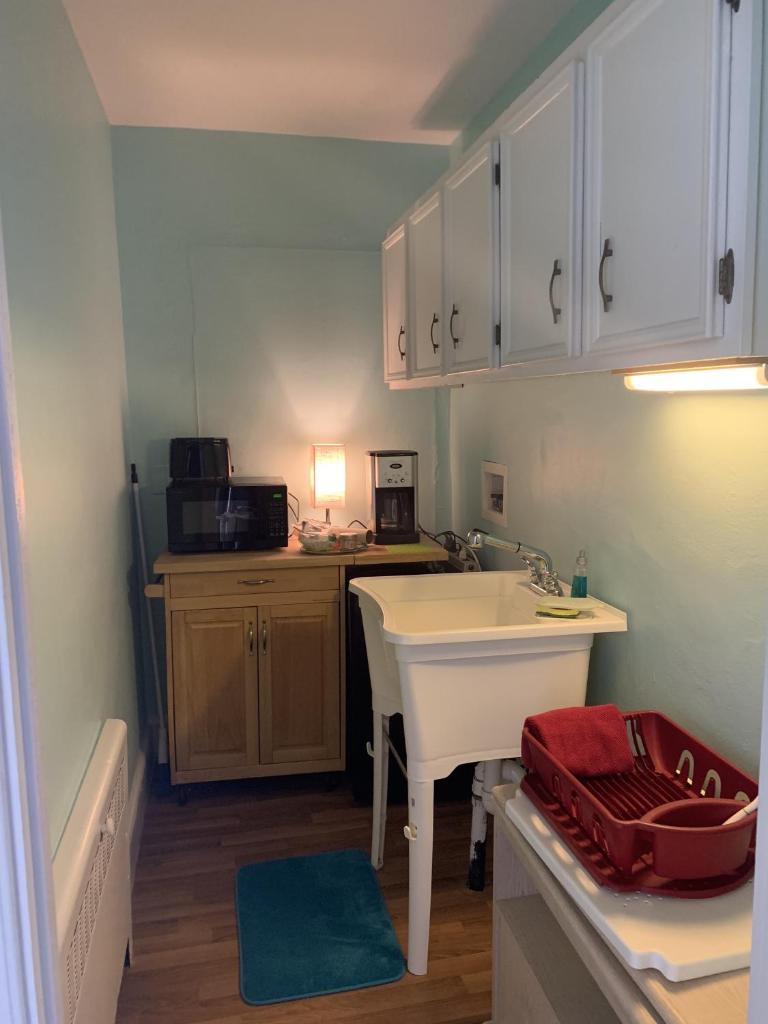 Cozy Suite - Pet friendly, Beach Side apts photo 3