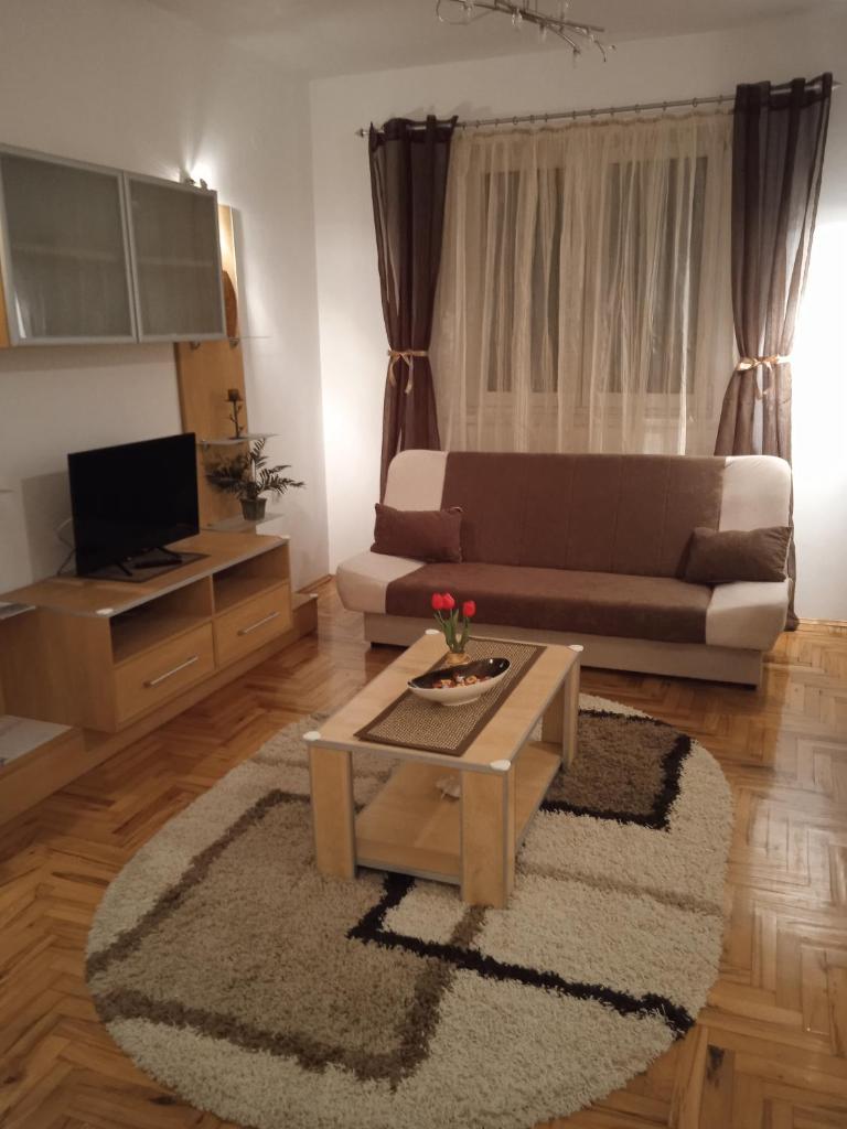DORA Apartman photo 3