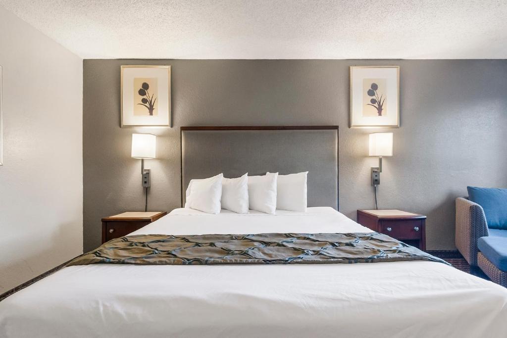 Heritage Inn Express Hayward image
