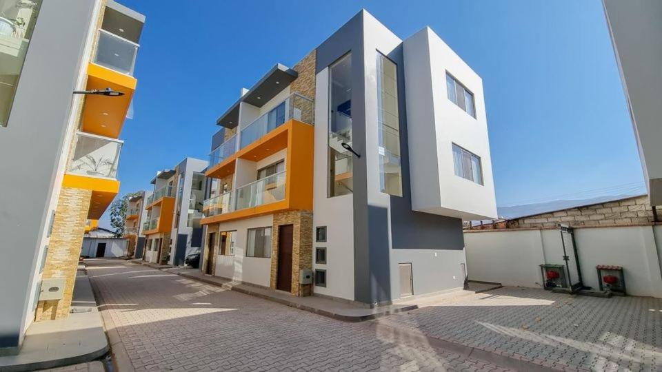 Hermosa Casa Minimalista cerca a la Naturaleza