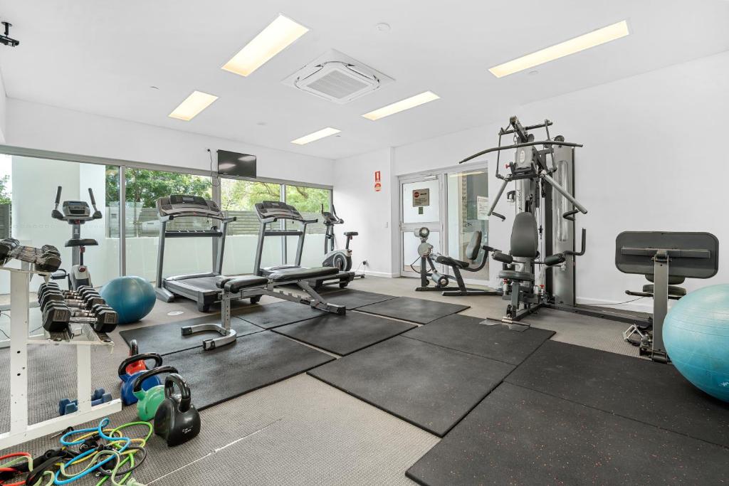 Spectacular Darwin apartment photo 3