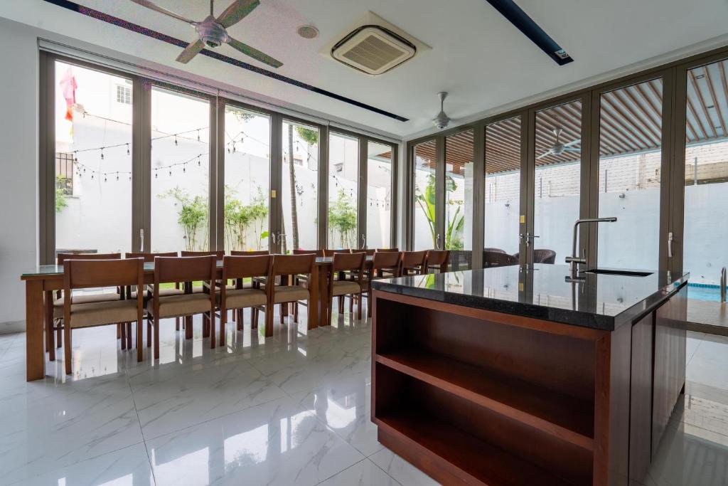 Son Tra Beach Villa Da Nang