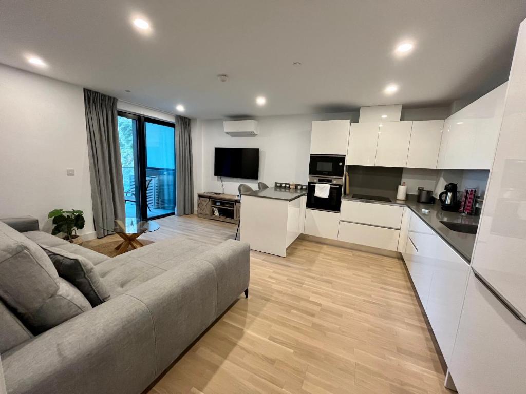 Modern Apartment with Spa and Pool photo 3