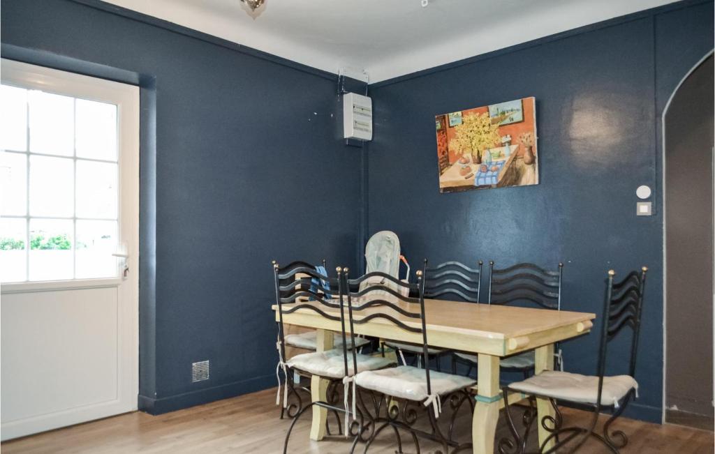 Amazing Home In Capbreton With 5 Bedrooms And Wifi photo 3