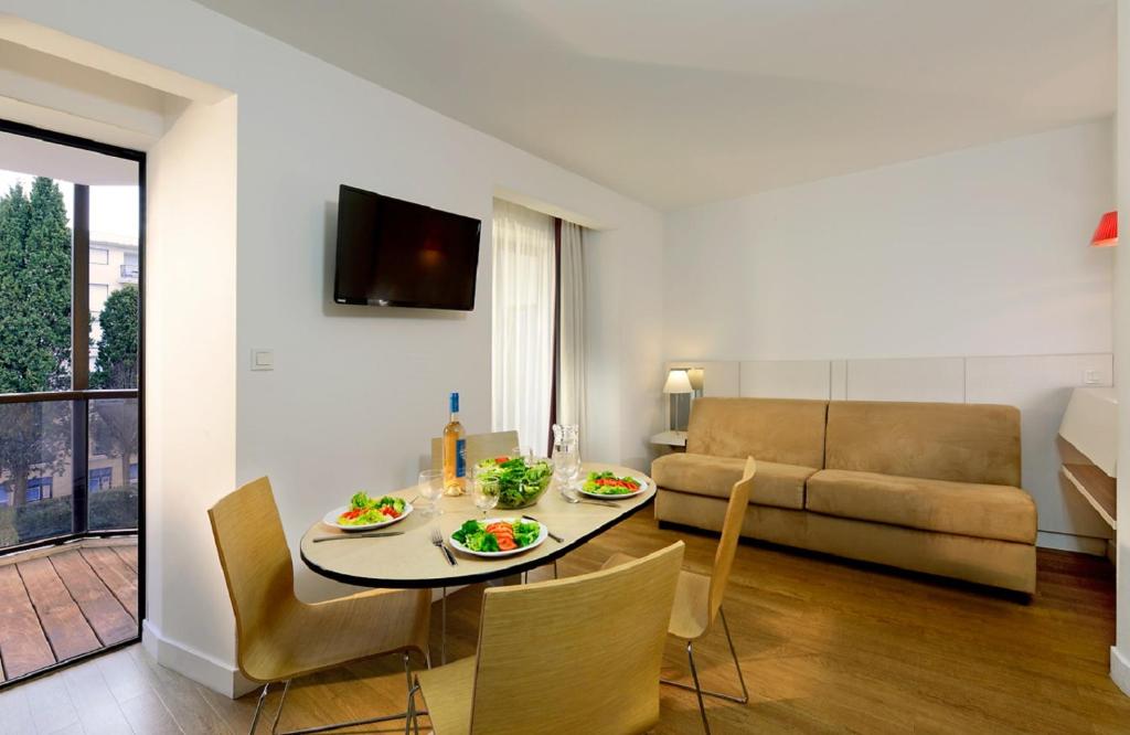 Résidence Residéal Premium Cannes photo 2