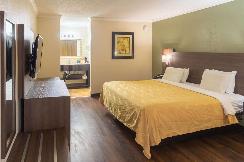 Quality Inn Richmond Hill - Savannah I-95 photo 1