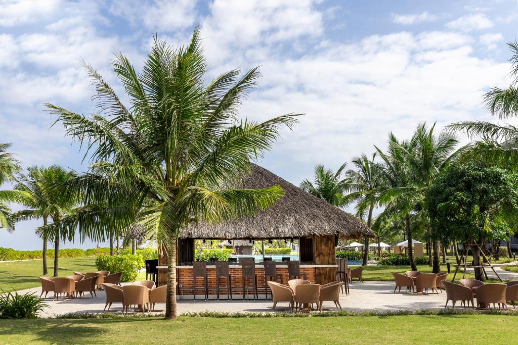 Vinpearl Cua Hoi Resort & Villas