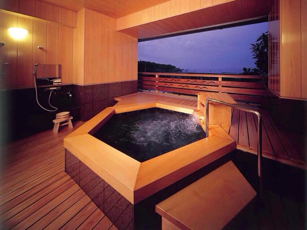Michishio photo 3