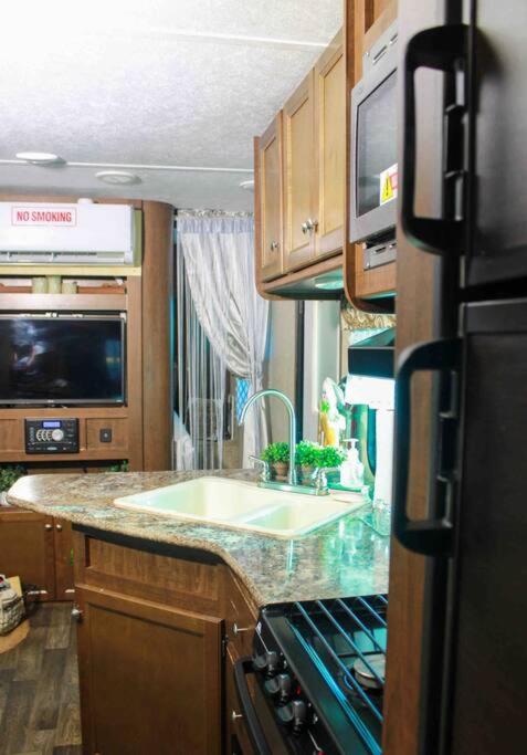 Brisas de Isabela Cozy Glamper 1 photo 3