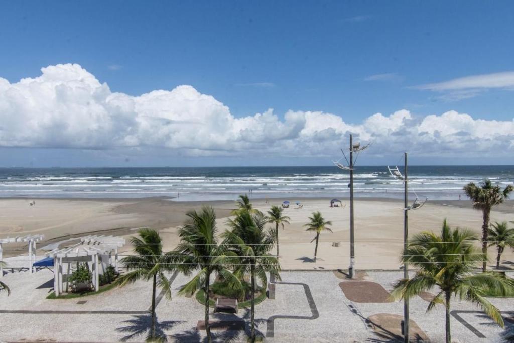 Apto Jóia 3 dormitórios - Frente para o mar - Praia Grande photo 3