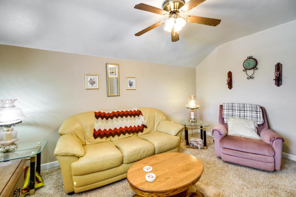 Rural Minnesota Apartment with Fire Pit photo 4