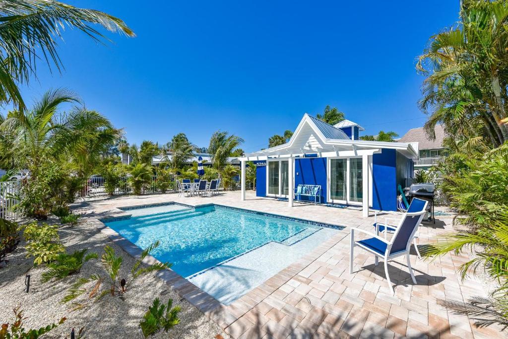 Bimini Breeze image