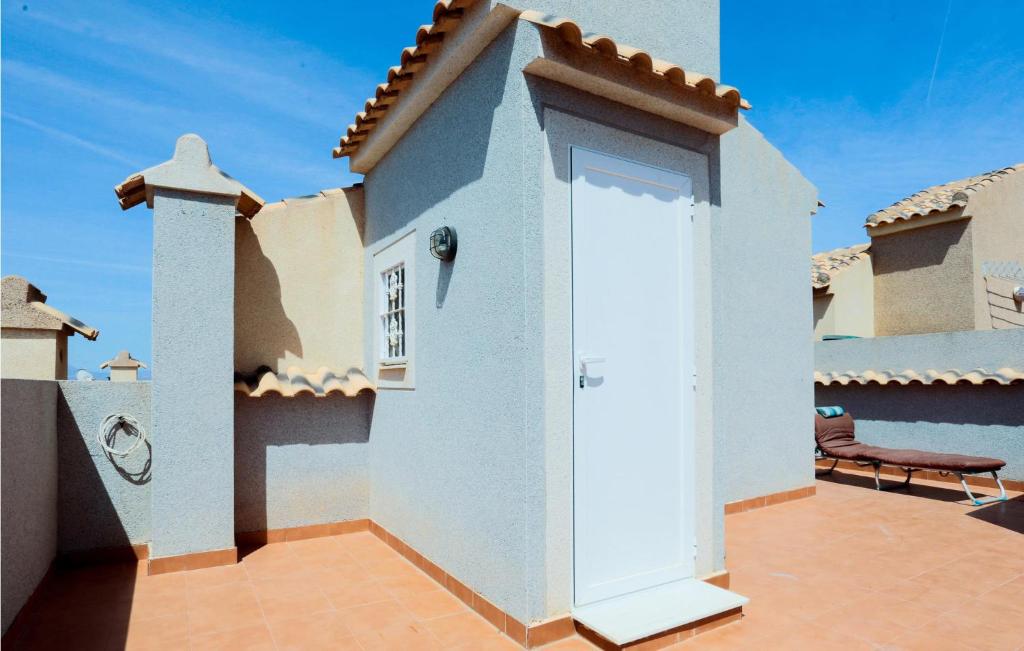 Beautiful Home In Santa Pola With Wifi, Swimming Pool And 3 Bedrooms photo 2