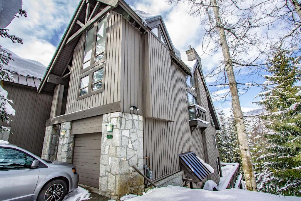 Pinnacle Ridge 05 - Ski In Ski Out, Private Hot Tub, Gas Fireplace photo 1