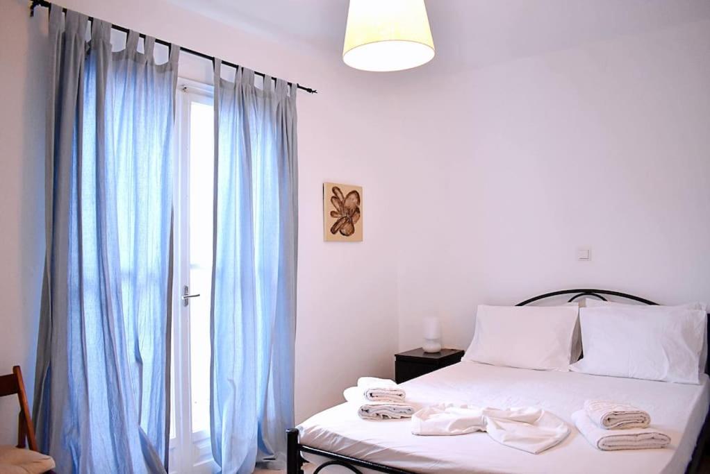 Awesome Traditional Maisonette House - Kythnos photo 1