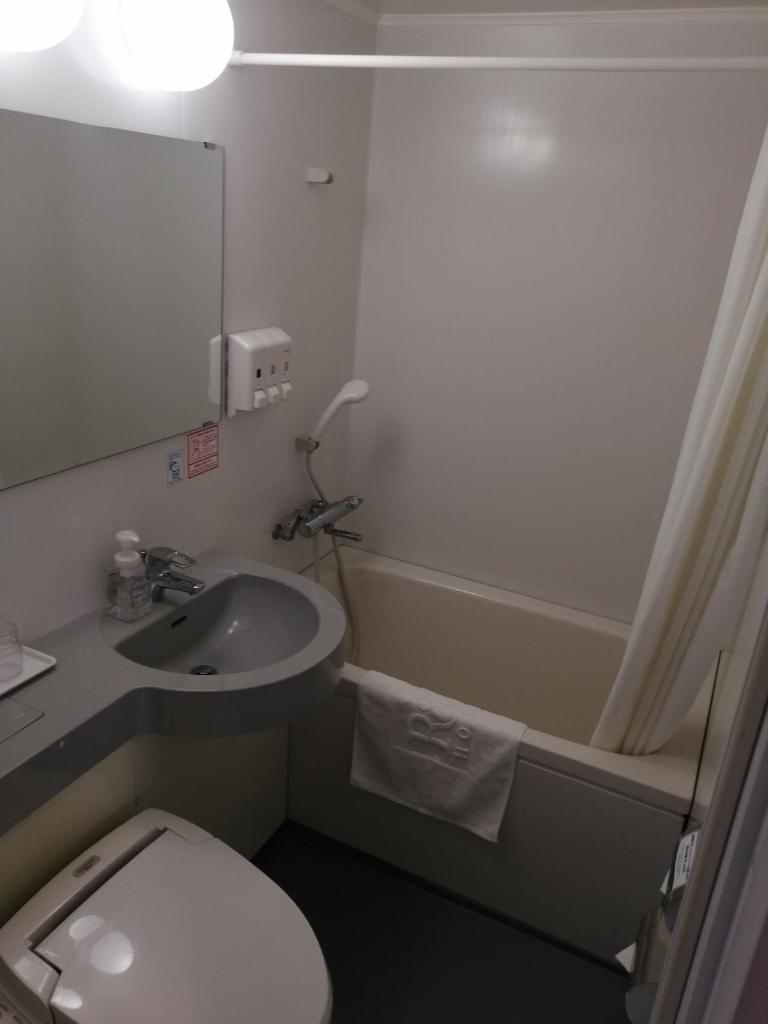 R&B Hotel Hachioji photo 2