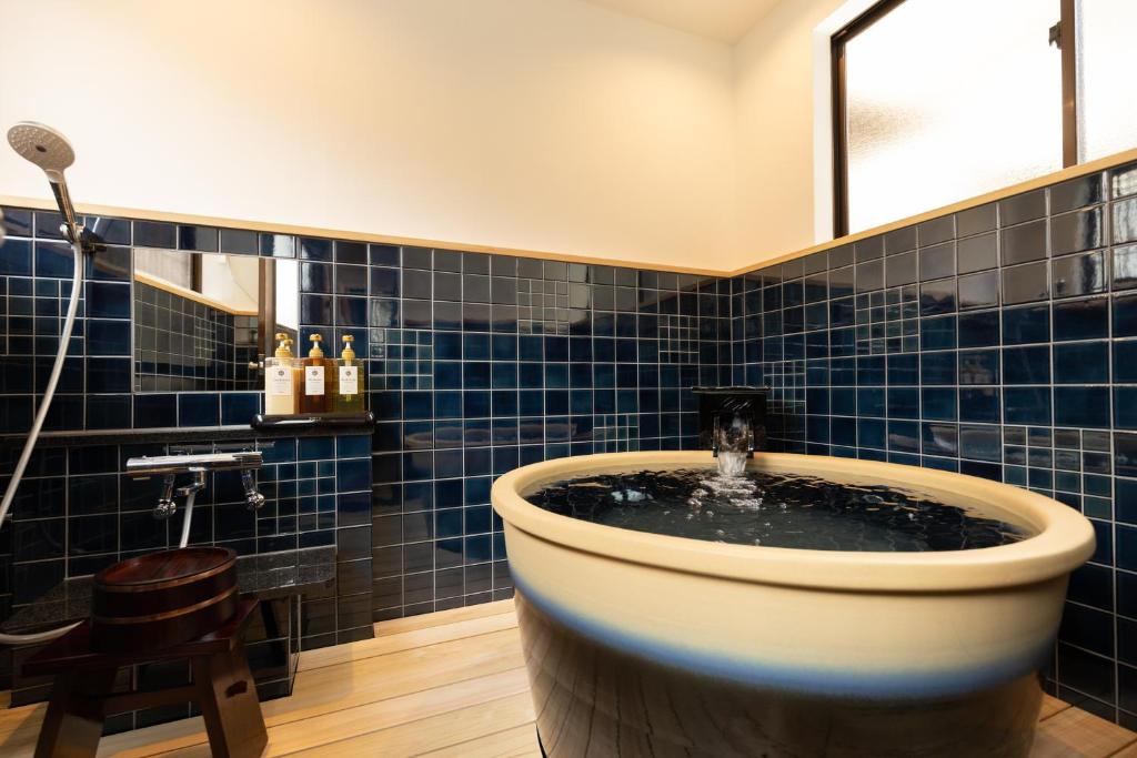 Classic ＆ modern SELF-STYLED HOTEL 番場おおそね photo 4