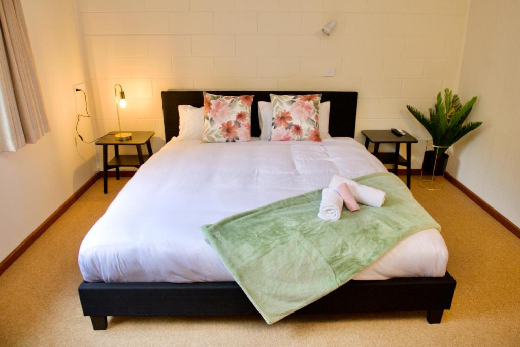 Green Gables Warburton - King Garden Suite photo 3