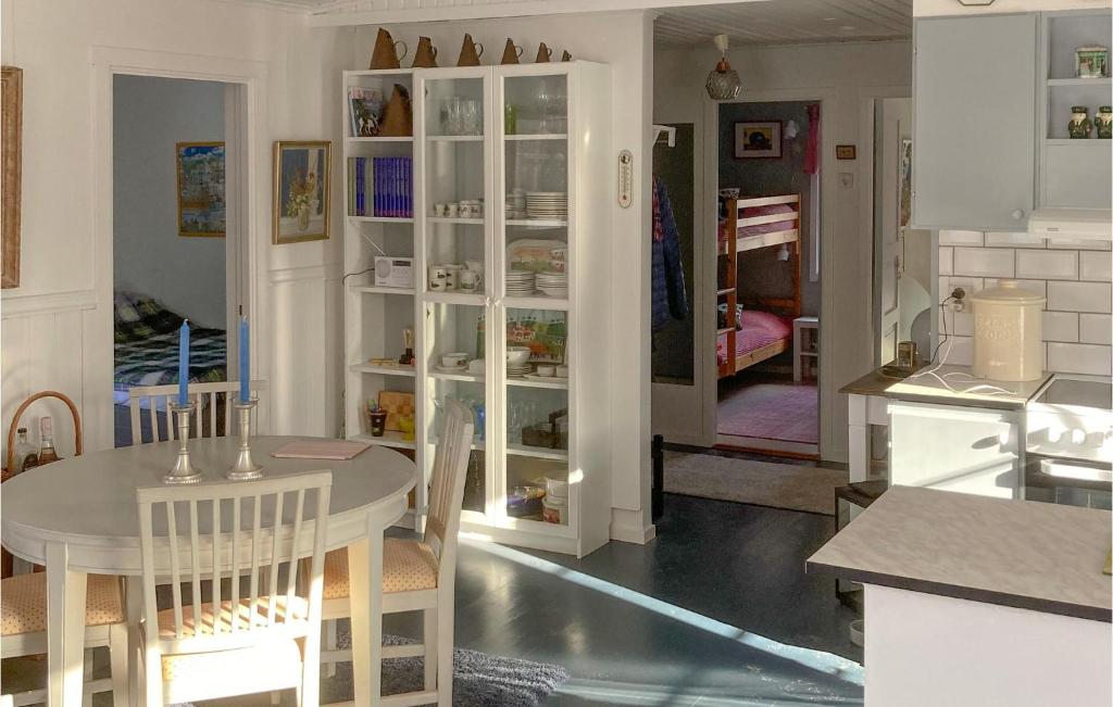 Beautiful Home In Hemse With Wifi And 3 Bedrooms photo 2