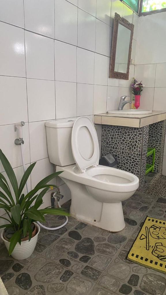 Barclona Guesthouses Lovina photo 4