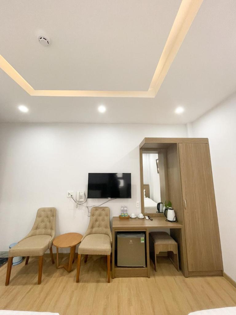 khách sạn ĐÔNG DƯƠNG