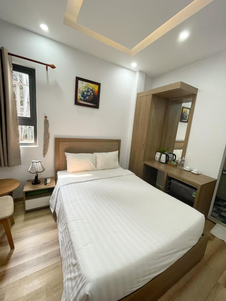 khách sạn ĐÔNG DƯƠNG