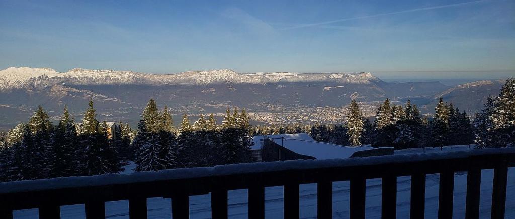 Appartement 4 personnes 30 m² Station Chamrousse, pied des pistes