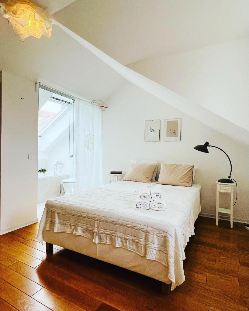 House called Happiness photo 3