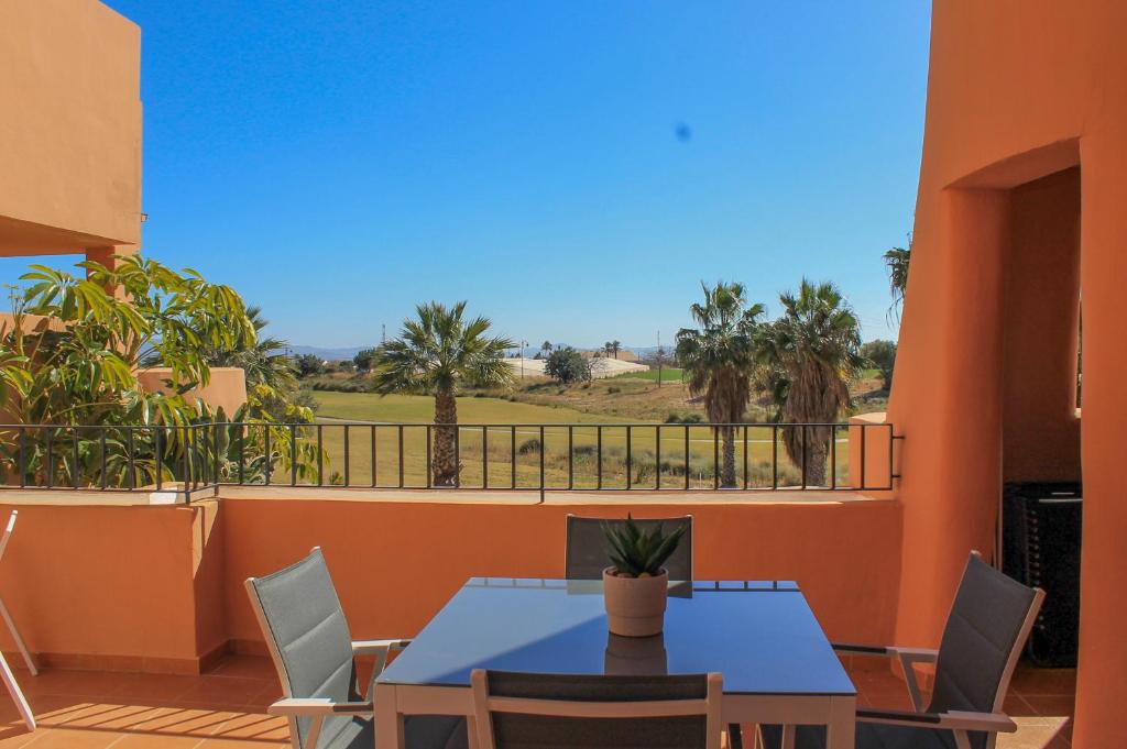 Centrally located 2 bedroom front line golf apartment, Mar Menor Golf photo 2