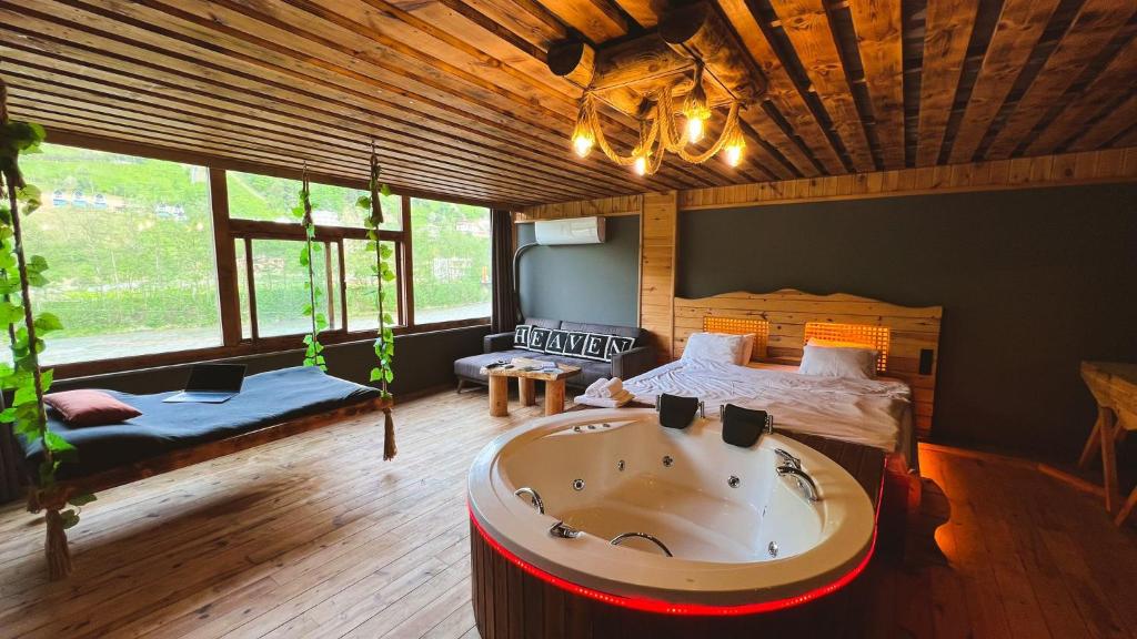 Heaven Wooden Vip Bungalow photo 2